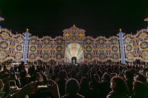 KOBEルミナリエ2026と春節賑う南京町&神戸港クルーズ【大和八木・橿原神宮・五位堂発】1